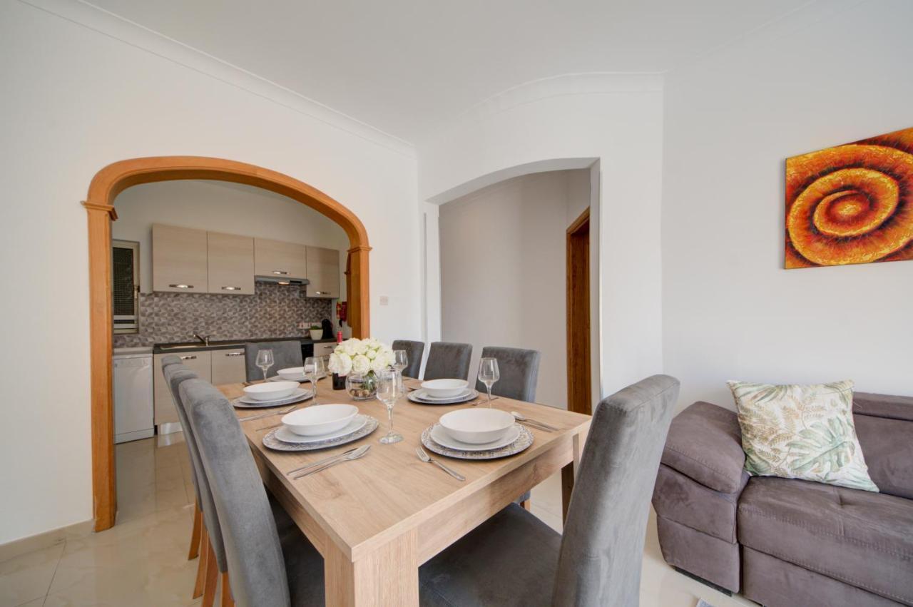 Apartament Don Rua Court 3 Bedroom By Shortletsmalta Sliema