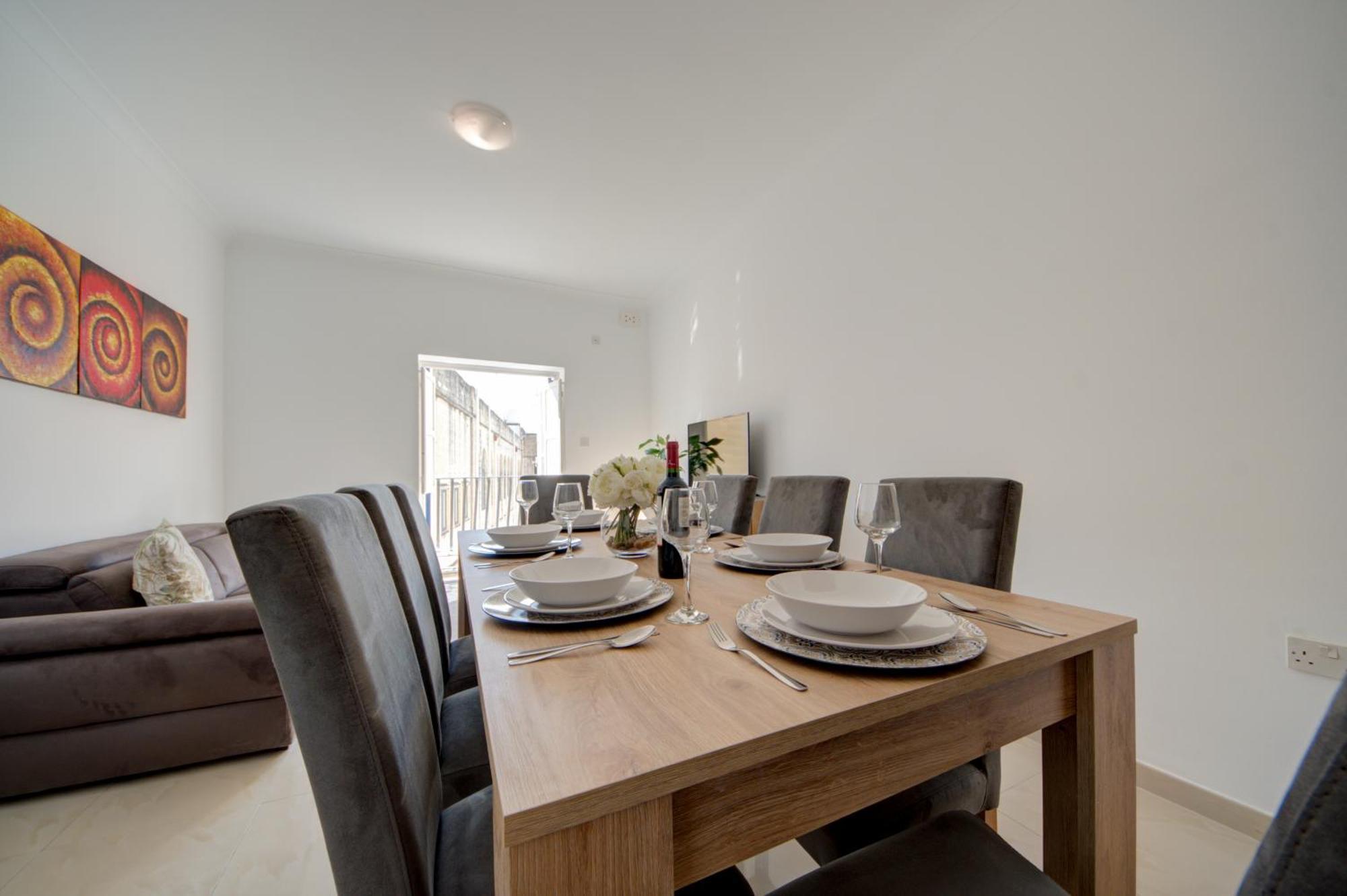 Apartament Don Rua Court 3 Bedroom By Shortletsmalta Sliema