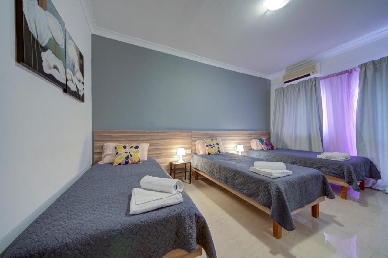 Few Minutes Off Promenade 3-bedroom *